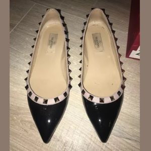 Valentino Garavani Rockstud patent flats black